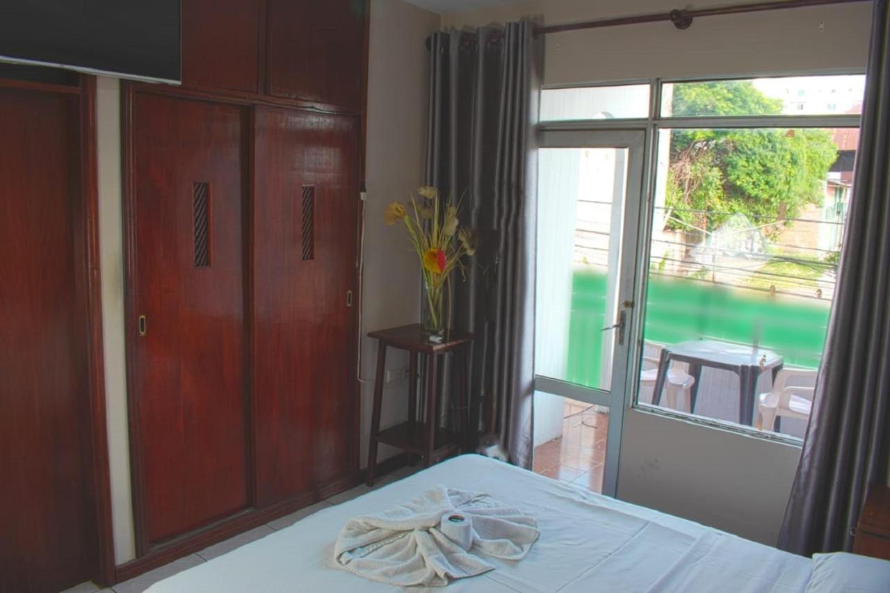 Hostal Ibiza Санта-Крус-де-ла-Сьерра Экстерьер фото